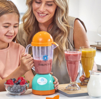 Wholesalers of Chill Factor Smoothie Maker toys image 3