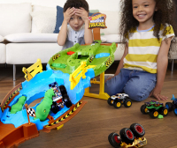 Wholesalers of Hot Wheels Monster Trucks Wreckin Raceway Playset toys image 5