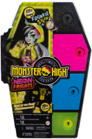 Wholesalers of Monster High Skulltimate Secrets - Neon Frights - Frankie S3 toys image