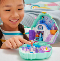 Wholesalers of Polly Pocket Snow Sweet Penguin Compact toys image 5