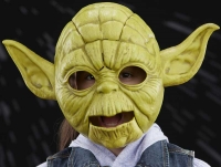 Wholesalers of Star Wars S2 Yoda Electronic Mask toys image 2